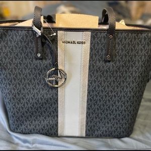 Michael Kors Jetset travel tote and wallet set